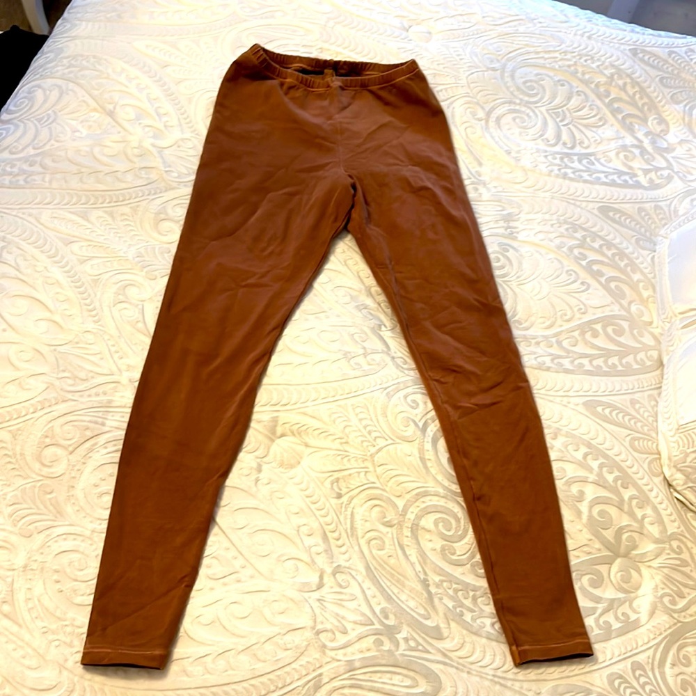 Nude skims. Size medium. Never worn!